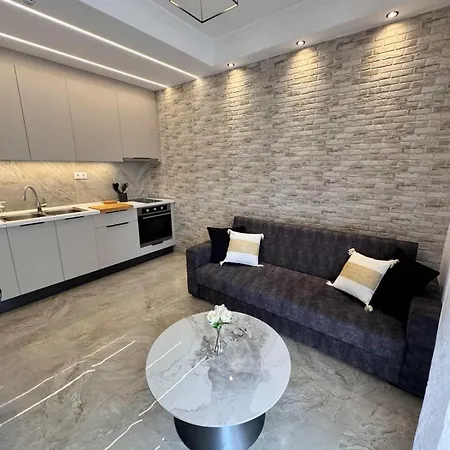 Merra 2 Apartament *